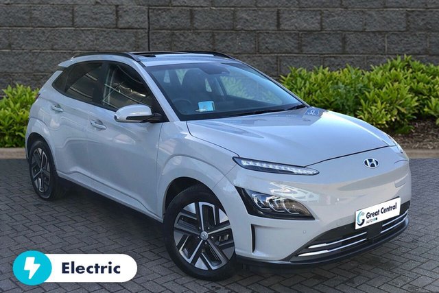 View our Hyundai Kona 64kWh Ultimate SUV 5dr Electric Auto (10.5kW Charger) (204 ps)