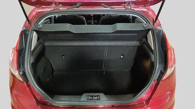 2014 Ford Fiesta 1L Zetec 5dr - Photo 9