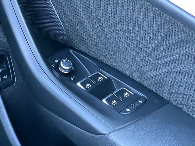 2017 AUDI Q3 - Photo 12