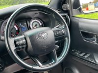 USED 2018 68 TOYOTA HI-LUX 2.4 D-4D Invincible X Pickup Double Cab 4dr Diesel Auto 4WD Euro 6 (TSS, 3.5t) (150 ps) * * NO VAT * *  REVERSING CAMERA +
