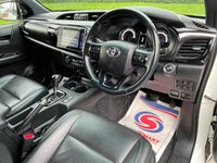 USED 2018 68 TOYOTA HI-LUX 2.4 D-4D Invincible X Pickup Double Cab 4dr Diesel Auto 4WD Euro 6 (TSS, 3.5t) (150 ps) * * NO VAT * *  REVERSING CAMERA +