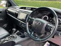USED 2018 68 TOYOTA HI-LUX 2.4 D-4D Invincible X Pickup Double Cab 4dr Diesel Auto 4WD Euro 6 (TSS, 3.5t) (150 ps) * * NO VAT * *  REVERSING CAMERA +