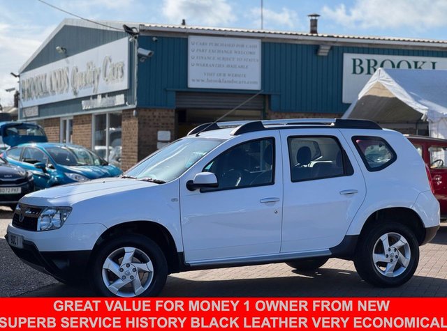 2013 DUSTER 1.5 DCI LAUREATE SUV 5 DOOR ALPINE WHITE DIESEL MANUAL EURO 5... photo