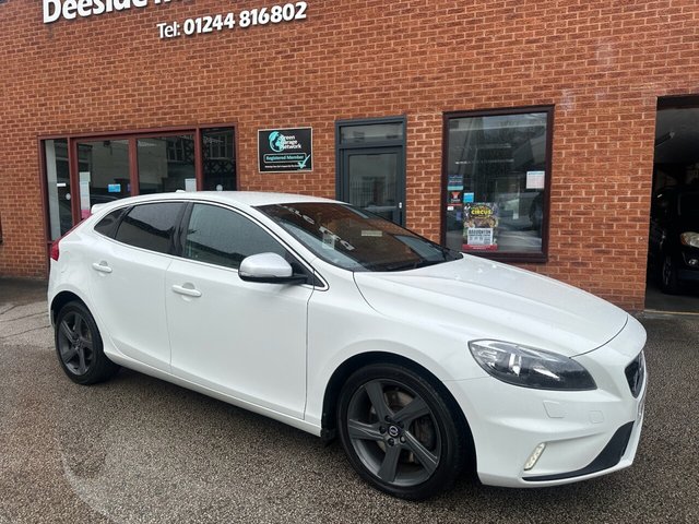 2015 Volvo V40 2L R-Design Nav 5dr - Photo 3