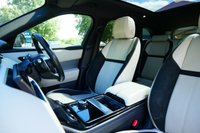 USED 2019 68 LAND ROVER RANGE ROVER VELAR 2.0 D240 R-Dynamic SE SUV 5dr Diesel Auto 4WD Euro 6 (s/s) (240 ps) ULTIMATE BLACK METALLIC PAINTWORK + SUNROOF + MERIDIAN SURROUND + CP