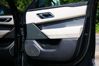 USED 2019 68 LAND ROVER RANGE ROVER VELAR 2.0 D240 R-Dynamic SE SUV 5dr Diesel Auto 4WD Euro 6 (s/s) (240 ps) ULTIMATE BLACK METALLIC PAINTWORK + SUNROOF + MERIDIAN SURROUND + CP