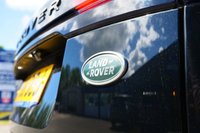 USED 2019 68 LAND ROVER RANGE ROVER VELAR 2.0 D240 R-Dynamic SE SUV 5dr Diesel Auto 4WD Euro 6 (s/s) (240 ps) ULTIMATE BLACK METALLIC PAINTWORK + SUNROOF + MERIDIAN SURROUND + CP
