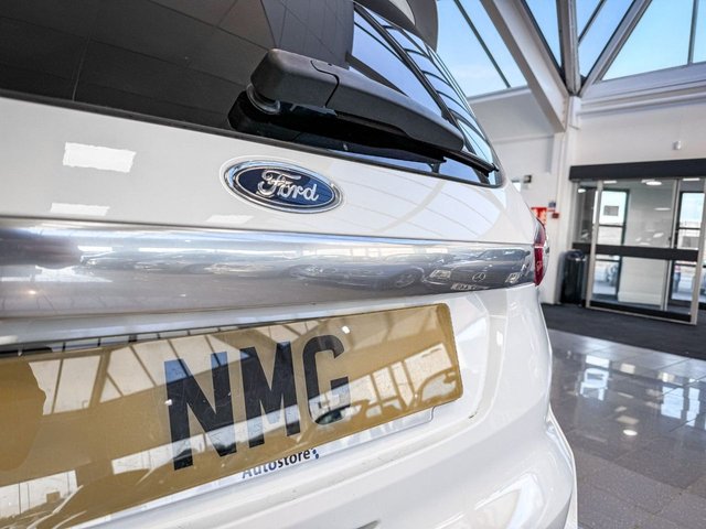 2017 Ford S-Max 2L Titanium Sport 5dr - Photo 9