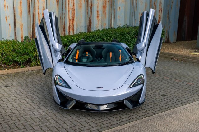2018 Mclaren 570s 3.8L null 2dr - Photo 12