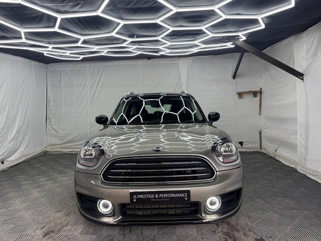 View our MINI COUNTRYMAN