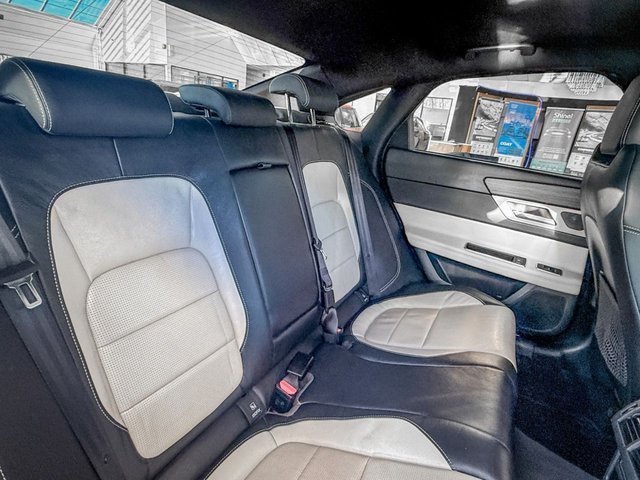 2017 Jaguar Xf 2L R-Sport 4dr - Photo 12