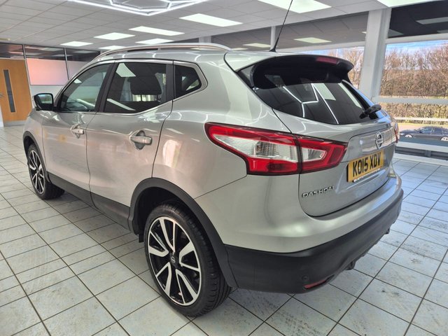 2015 NISSAN QASHQAI - Photo 6