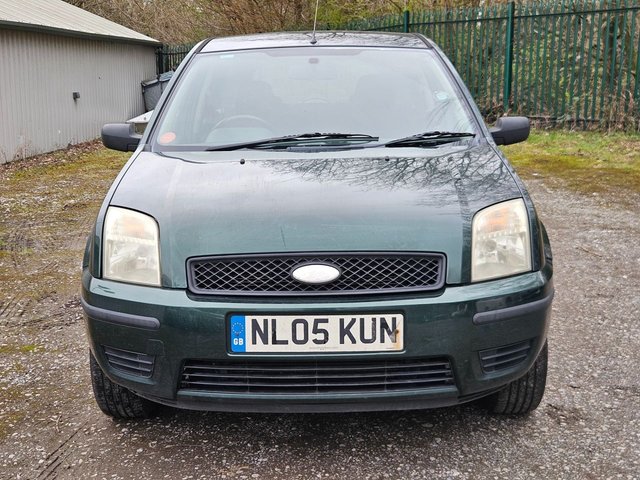 View our FORD FUSION