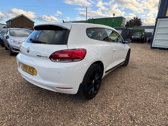 2011 VOLKSWAGEN SCIROCCO 2.0 TDI BlueMotion Tech GT Hatchback 3dr Diesel Manual Euro 5 (s/s) (140 ps) - Photo 8