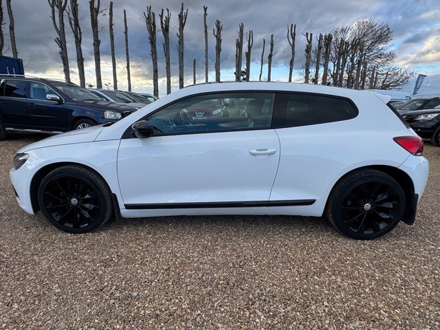 2011 VOLKSWAGEN SCIROCCO 2.0 TDI BlueMotion Tech GT Hatchback 3dr Diesel Manual Euro 5 (s/s) (140 ps) - Photo 10