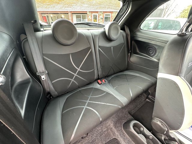 2016 FIAT 500 - Photo 4