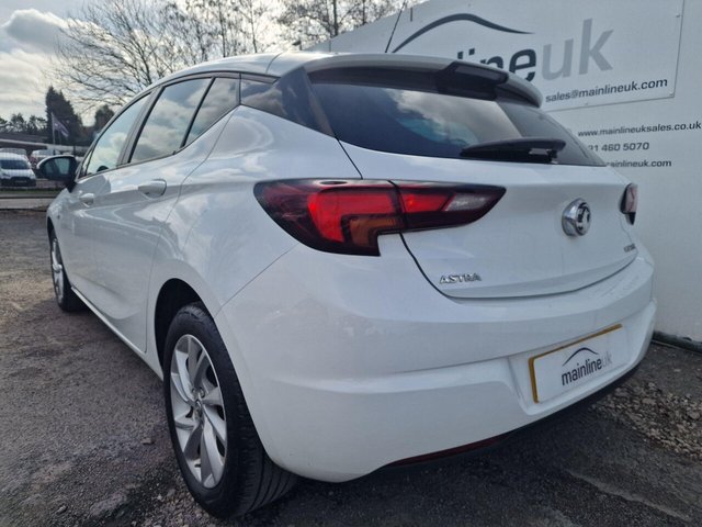 2019 VAUXHALL ASTRA - Photo 2