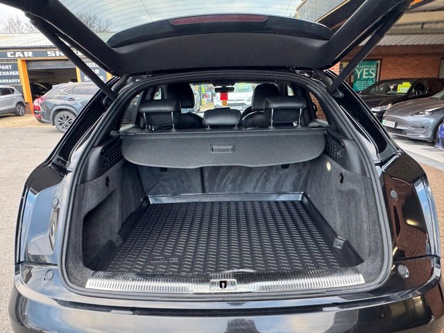 2017 AUDI Q3 2017 2.0 TDI S line Plus S Tronic quattro Euro 6 (s/s) 5dr - Photo 9