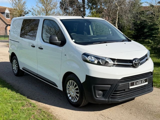 2021 TOYOTA PROACE 2021 2.0D ICON MEDIUM CREW VAN DOUBLE CAB 6DR DIESEL MANUAL MWB... photo