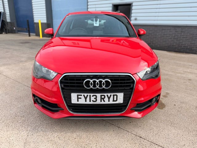 2013 AUDI A1 - Photo 2