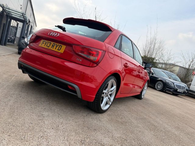 2013 AUDI A1 - Photo 11