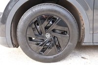 USED 2022 VOLKSWAGEN ID.4 Pure 52kWh Life SUV 5dr Electric Auto (148 ps) ULEZ Free | Full Service History | 1 Former Keeper | 2 Keys | Reversing Camera | Satellite Navigation | Comfort Pack | Driving Assistance Pack | Ambient Lighting | Front Heated Seats | Virtual Cockpit | Adaptive Cruise Control with Speed Limiter | Blind Spot Information System | Camera | Front & Rear Parking Sensors | Part Black Leather Interior | MOT Valid (28/09/2026)