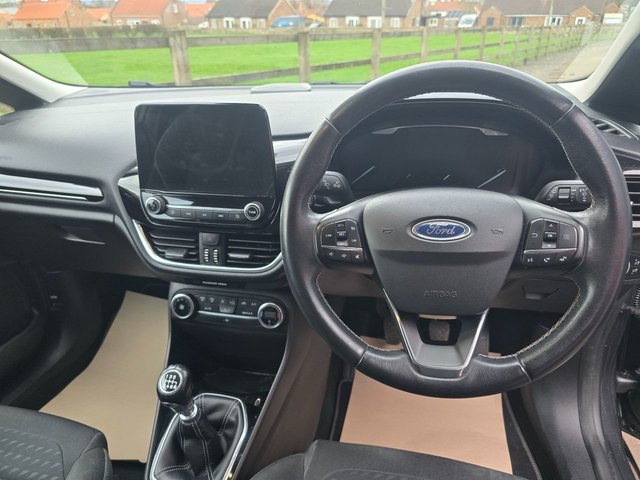 2018 FORD FIESTA 1.0T EcoBoost Titanium Hatchback 3dr Petrol Manual Euro 6 (s/s) (100 ps) - Photo 10