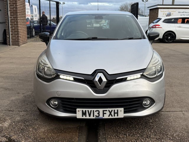 2013 Renault Clio 1.2L Dynamique Medianav 5dr - Photo 2