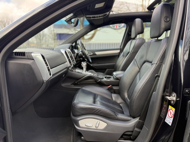 2015 Porsche Cayenne - Photo 12