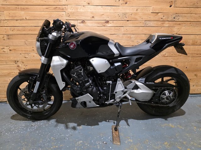 View our HONDA CB1000R
