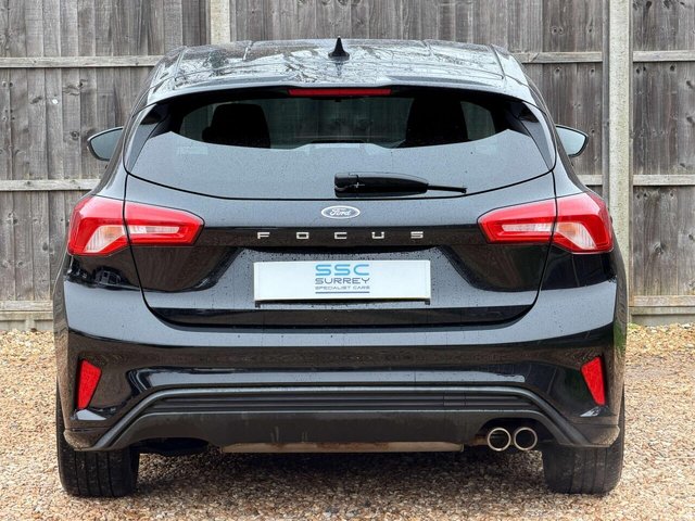 2019 Ford Focus - Photo 12