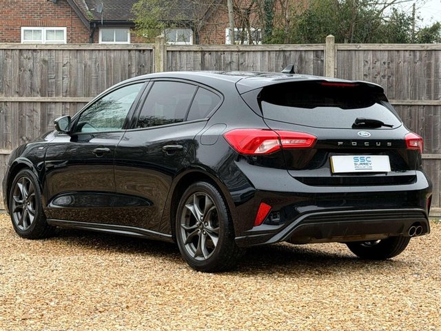 2019 Ford Focus - Photo 3