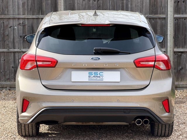 2019 Ford Focus - Photo 12