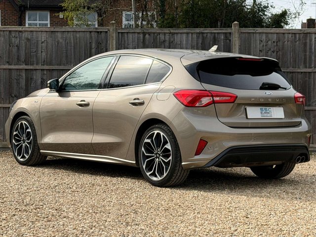 2019 Ford Focus - Photo 3