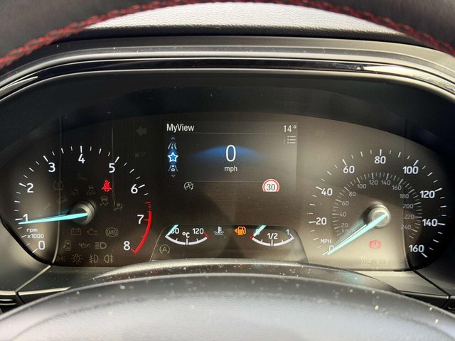 2019 Ford Focus - Photo 8