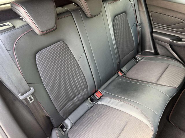 2019 Ford Focus - Photo 10