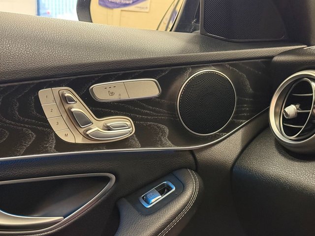 2017 Mercedes-Benz C-CLASS - Photo 9