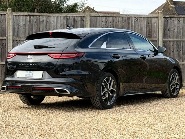 2019 Kia Proceed - Photo 3