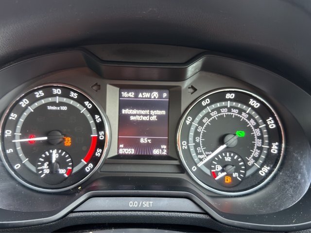 2017 Skoda Octavia - Photo 10