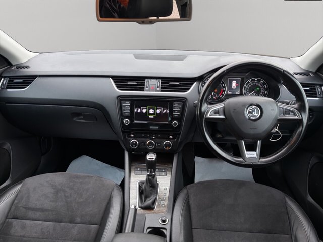 2017 Skoda Octavia - Photo 11