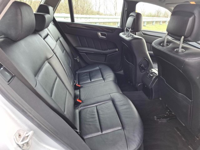 2012 Mercedes-Benz E-CLASS - Photo 9
