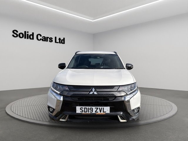 2019 Mitsubishi Outlander 2L Black 5dr - Photo 2