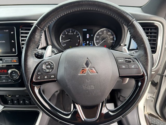 2019 Mitsubishi Outlander 2L Black 5dr - Photo 11