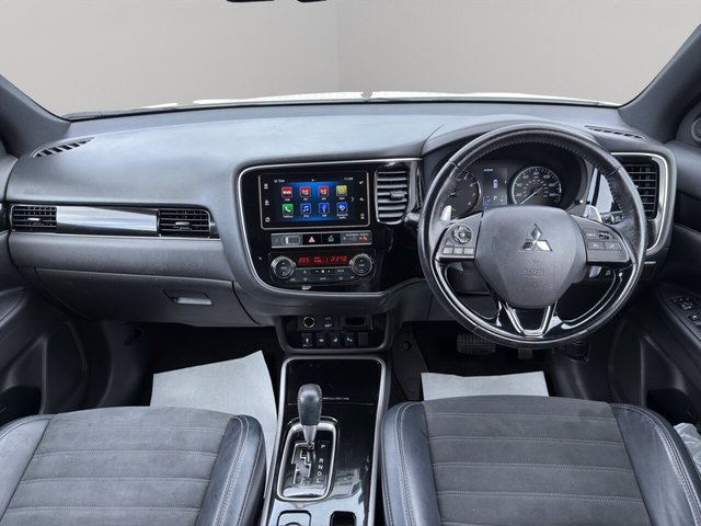 2019 Mitsubishi Outlander 2L Black 5dr - Photo 3