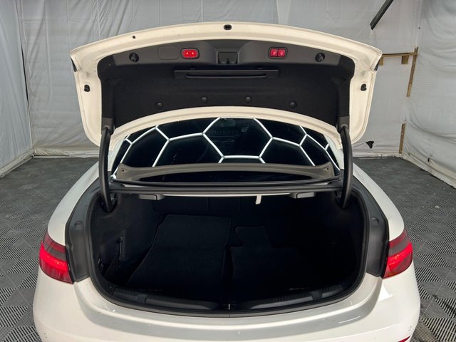 2018 Mercedes-Benz E CLASS - Photo 10