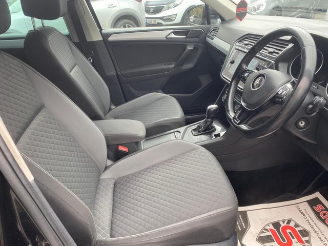 2017 VOLKSWAGEN TIGUAN - Photo 8