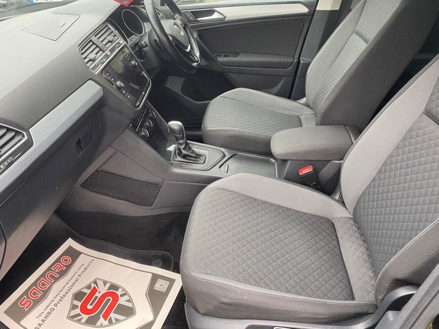 2017 VOLKSWAGEN TIGUAN - Photo 9