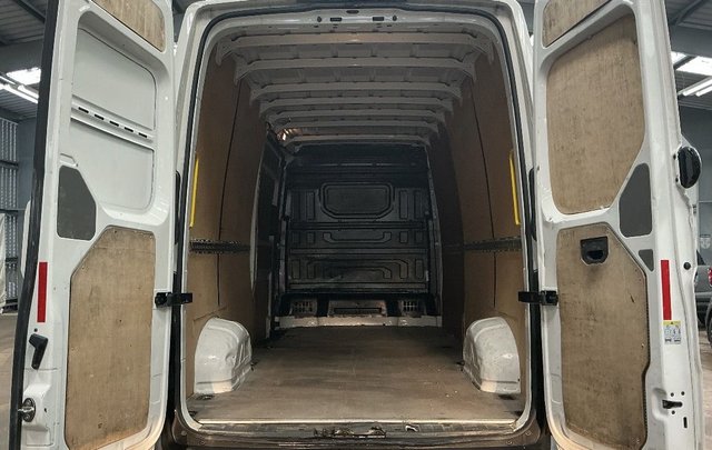 2020 Volkswagen Crafter 2L Trendline 5dr - Photo 3