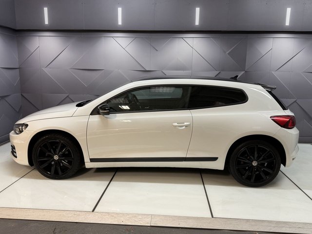 2017 VOLKSWAGEN SCIROCCO 2.0 TDI BlueMotion Tech GT Black Edition Hatchback 3dr Diesel Manual Euro 6 (s/s) (150 ps) - Photo 5