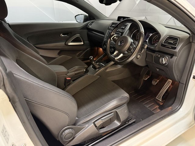 2017 VOLKSWAGEN SCIROCCO 2.0 TDI BlueMotion Tech GT Black Edition Hatchback 3dr Diesel Manual Euro 6 (s/s) (150 ps) - Photo 10